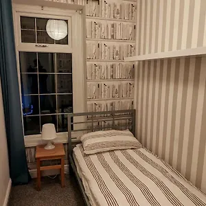  Holiday home Penarth Town Terrace, Close To Cafes, Beaches,