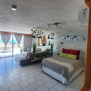 cozy-apartment-ocean-front.comcaribbean.com/